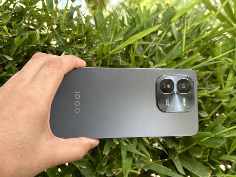 smartphone karyawan pegawai 2 jutaan