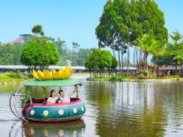 rekomendasi wisata keluarga bandung floating market lembang