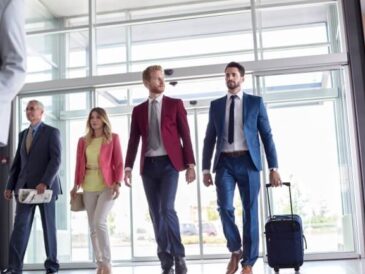 traveling bareng teman kantor